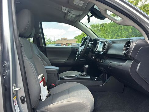 Used 2020 Toyota Tacoma SR AWD/4WD image 21