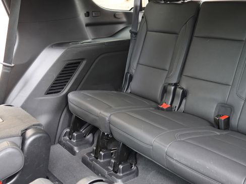 Used 2023 Chevrolet Tahoe Z71 AWD/4WD image 33