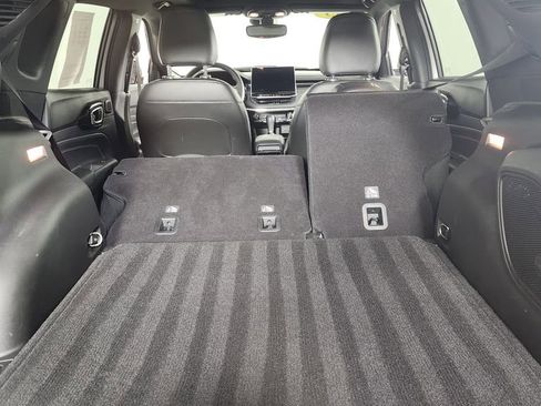 Used 2023 Jeep Compass High Altitude image 11