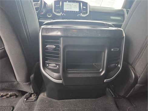 Used 2022 RAM 1500 Big Horn AWD/4WD image 11
