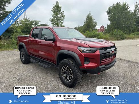 Used 2026 Chevrolet Colorado ZR2 w/ Technology Package AWD/4WD image 1