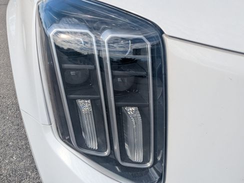 Used 2024 Kia Telluride S FWD image 10
