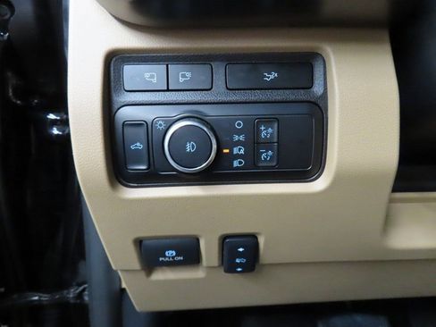 Used 2024 Ford F250 Lariat w/ Lariat Ultimate Package image 45