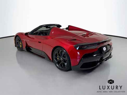 Used 2023 Maserati MC20 Spyder RWD image 8