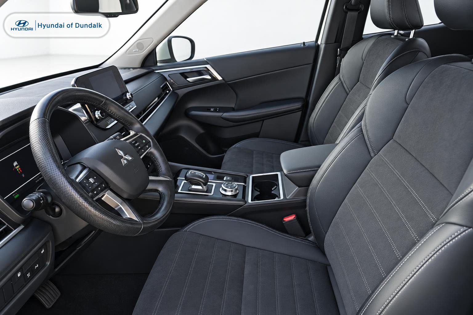 Used 2025 Mitsubishi Outlander SE AWD/4WD image 7