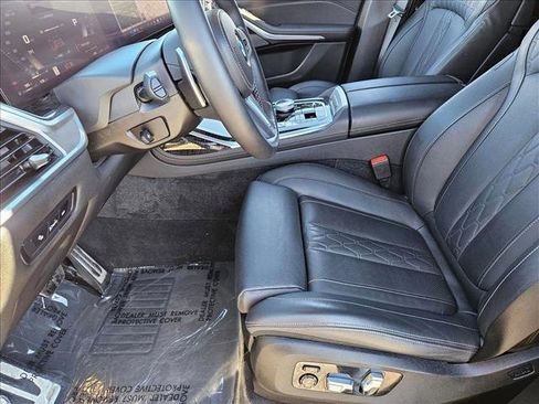 Used 2024 BMW X7 M60i w/ Executive Package image 15