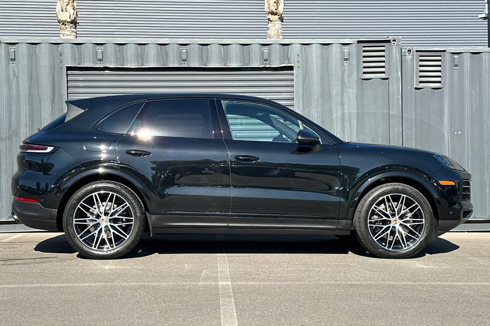 Used 2026 Porsche Cayenne AWD/4WD image 9