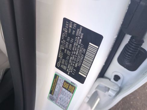 New 2026 Hyundai Elantra Limited FWD image 38