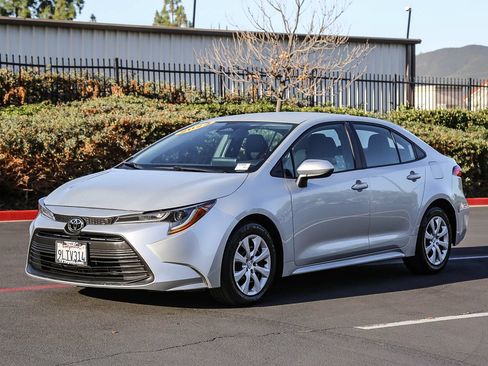 Certified 2024 Toyota Corolla LE FWD image 3