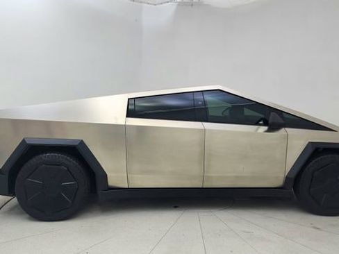 Used 2024 Tesla Cybertruck Cyberbeast image 8