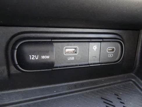 Used 2024 Kia Sportage EX AWD/4WD image 12