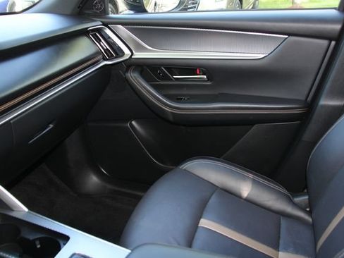 Used 2025 MAZDA CX-70 3.3 Turbo S w/ Premium Package AWD/4WD image 34