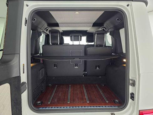 Used 2024 Mercedes-Benz G 550 image 14