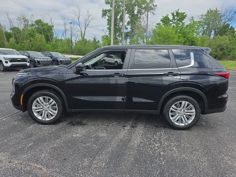 Used 2024 Mitsubishi Outlander ES AWD/4WD image 6