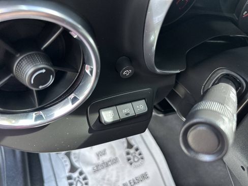 Used 2019 Chevrolet Camaro SS RWD image 19