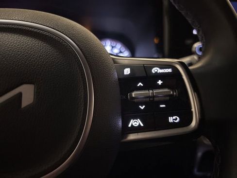 Certified 2023 Kia Sorento S image 16