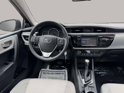 Used 2015 Toyota Corolla LE image 21