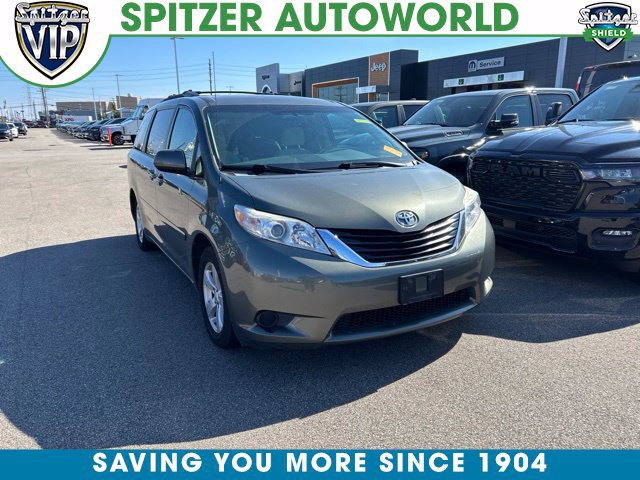 Used 2012 Toyota Sienna LE w/ Towing Pkg FWD image 1
