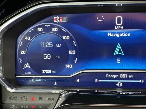 Used 2024 Chevrolet Silverado 2500 LTZ w/ LTZ Convenience Package image 27