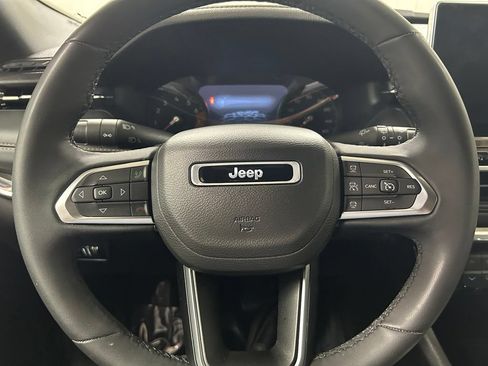 Used 2023 Jeep Compass Limited AWD/4WD image 17