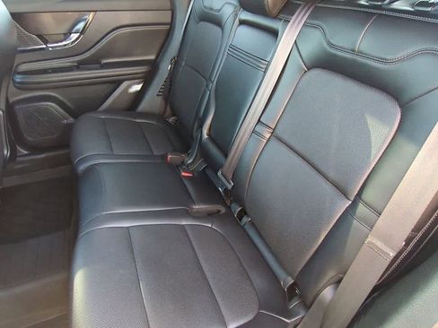 Used 2022 Lincoln Corsair Reserve image 19