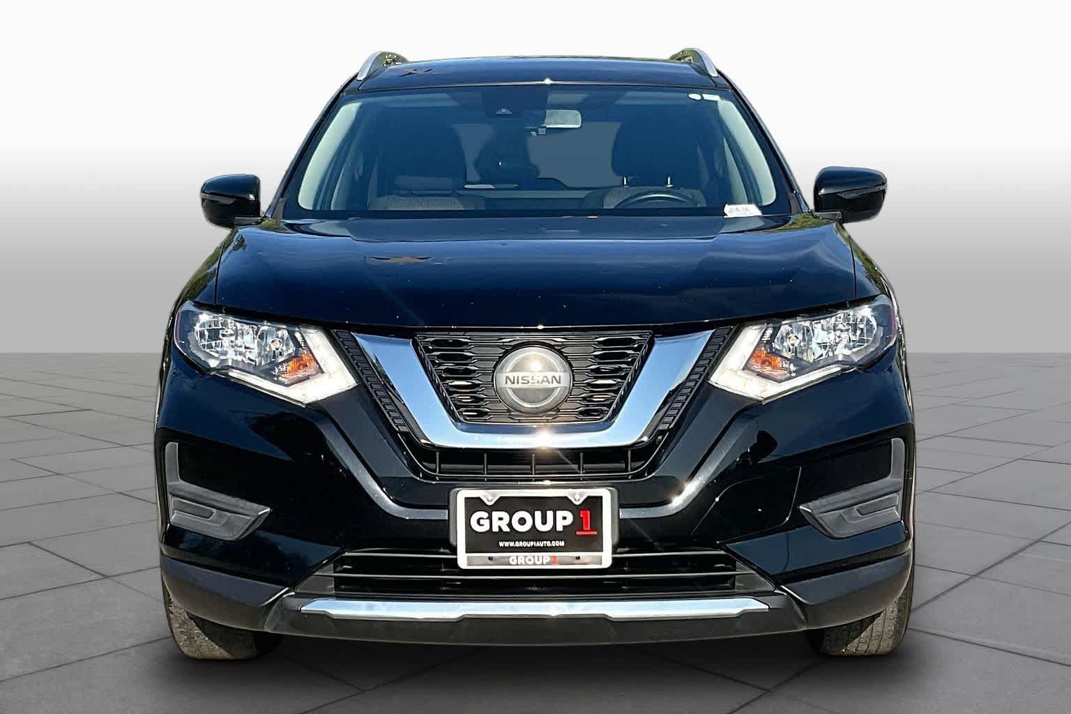 Used 2020 Nissan Rogue SV FWD image 4