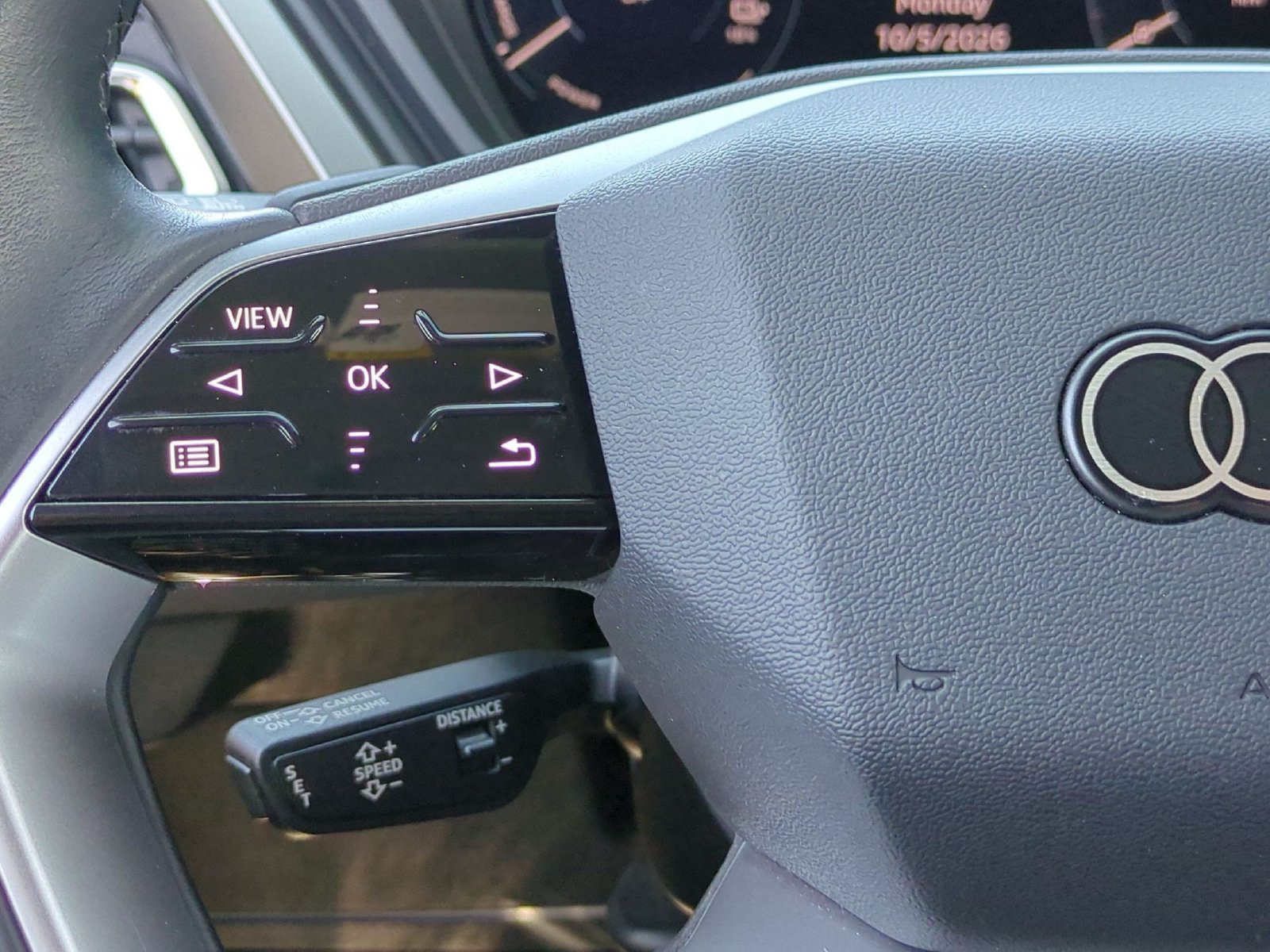 Used 2024 Audi Q4 e-tron Premium AWD/4WD image 10