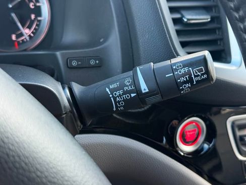 Used 2017 Honda Pilot Elite image 17