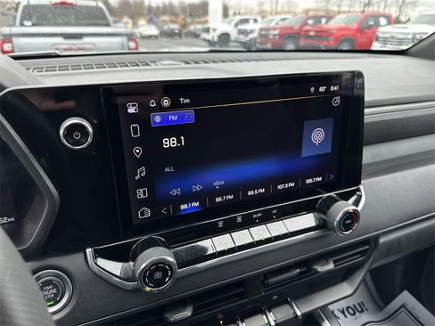 Used 2024 Chevrolet Colorado Trail Boss w/ Advanced Trailering Package image 16