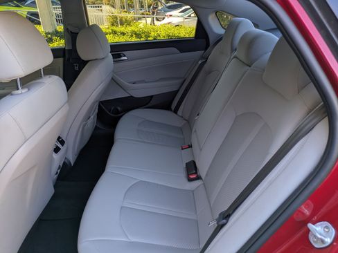 Used 2019 Hyundai Sonata SEL image 16