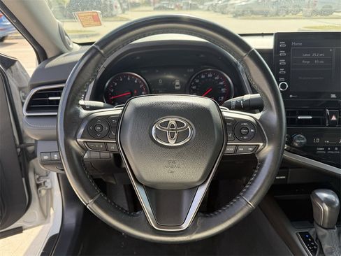 Used 2022 Toyota Camry XSE image 14