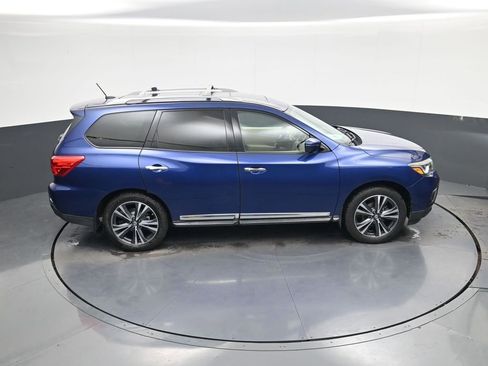 Used 2017 Nissan Pathfinder Platinum w/ Cargo Package image 32