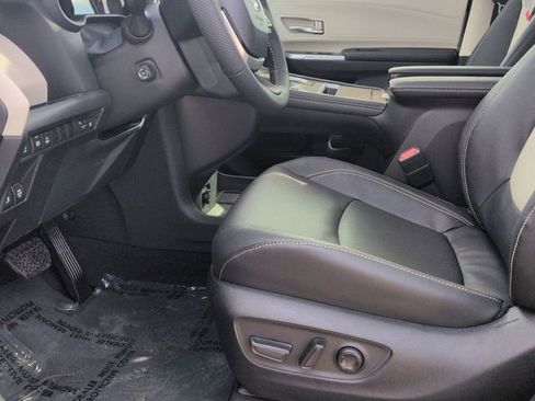 Certified 2026 Toyota Sienna Limited image 13