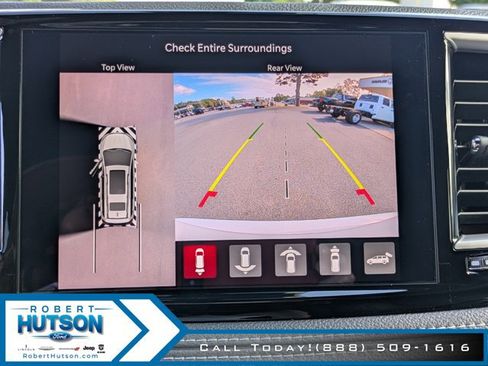 New 2026 Chrysler Pacifica Select image 28