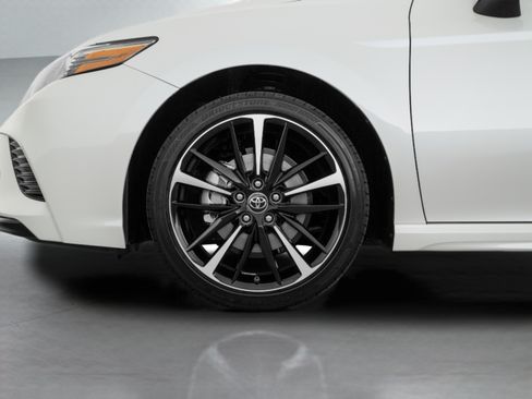 Used 2020 Toyota Camry XSE FWD image 51