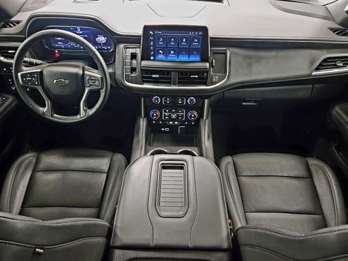 Used 2023 Chevrolet Tahoe Z71 w/ Luxury Package image 13