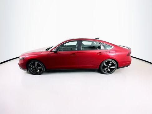 Used 2024 Honda Accord Sport image 4