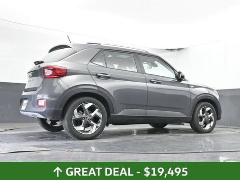 Used 2025 Hyundai Venue SEL FWD image 47