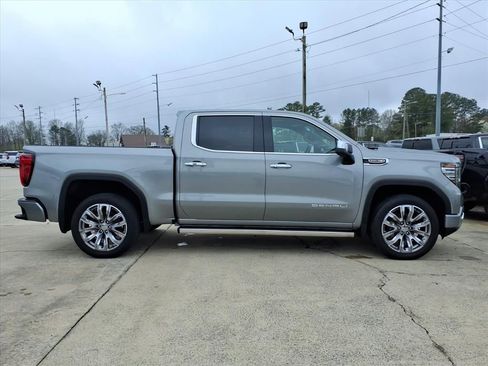 Used 2024 GMC Sierra 1500 Denali image 8