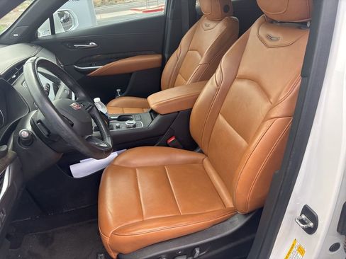 Used 2019 Cadillac XT4 Premium Luxury image 8