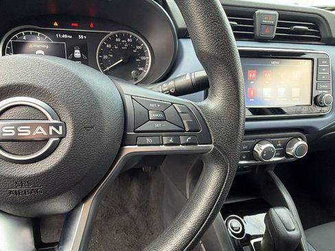 Used 2023 Nissan Versa SV image 28