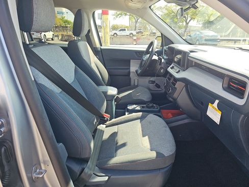 Used 2024 Ford Maverick XLT image 13