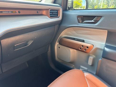 Used 2023 Ford Maverick Lariat w/ Lariat Luxury Package AWD/4WD image 17