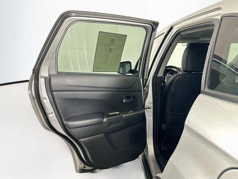 Used 2024 Mitsubishi Outlander Sport AWD image 26