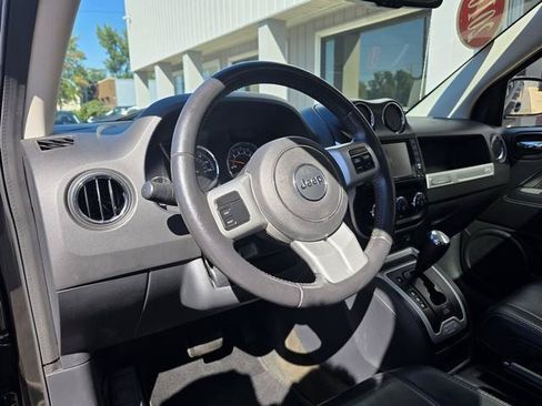 Used 2016 Jeep Compass High Altitude AWD/4WD image 9