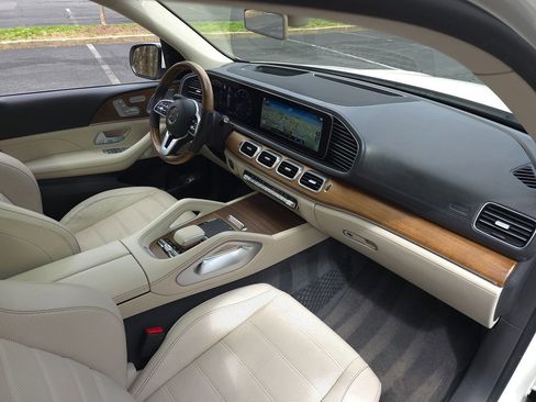 Used 2020 Mercedes-Benz GLE 450 4MATIC image 27