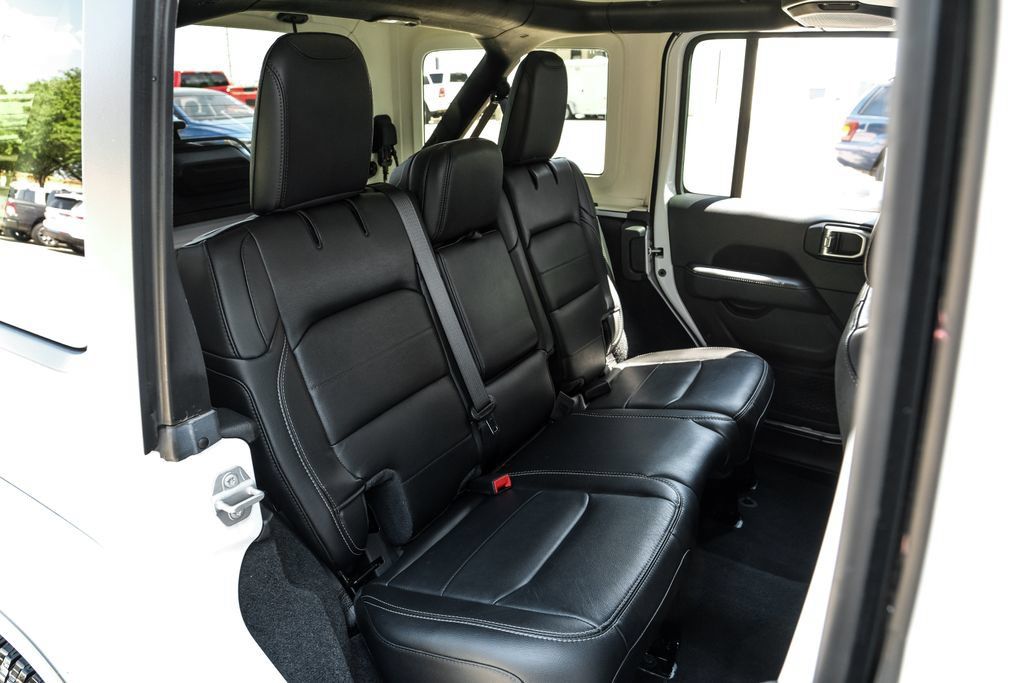 Used 2020 Jeep Wrangler Unlimited Sahara AWD/4WD image 42