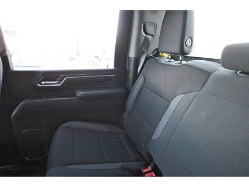 Used 2025 Chevrolet Silverado 2500 LT w/ Convenience Package AWD/4WD image 14