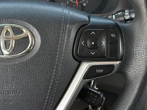 Used 2017 Toyota Sienna LE FWD image 14