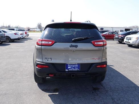 Used 2017 Jeep Cherokee Trailhawk w/ Trailer Tow Group image 2